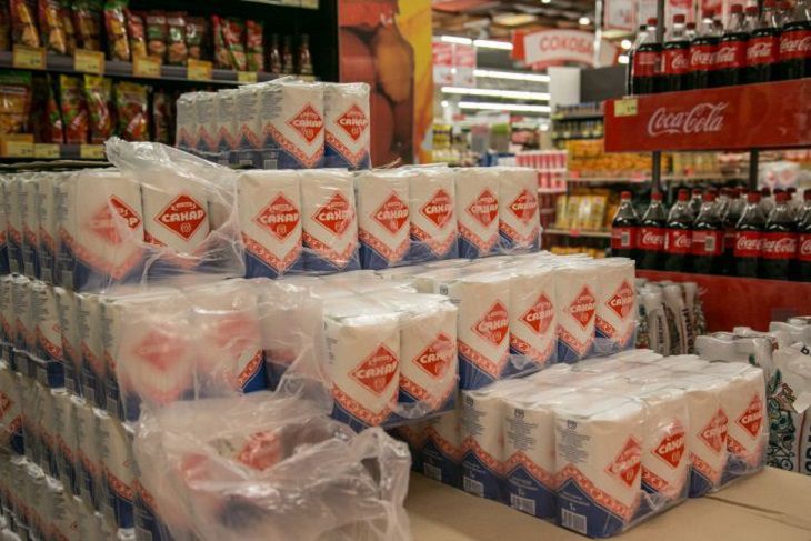 Лукашенко назвал товар, за который идет война сахар