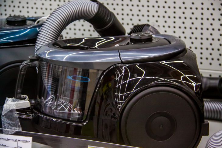 Несколько капель - и неприятный запах из пылесоса будет устранен: простое и эффективное средство пылесос