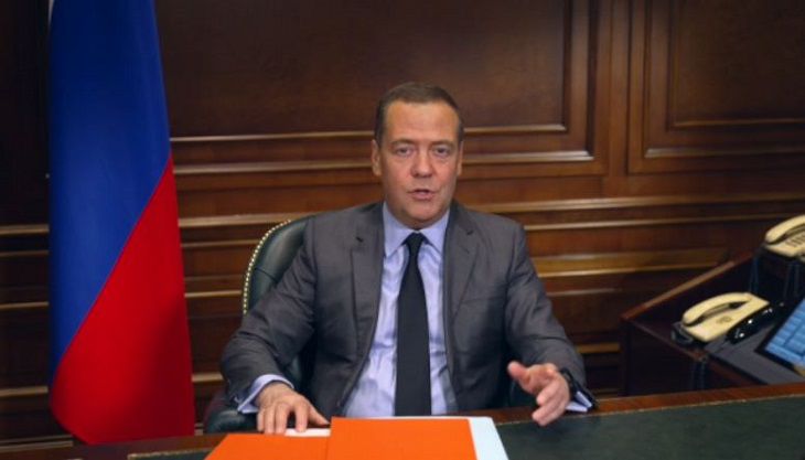 Медведев предупредил Германию: поставки оружия для нее печально закончатся Медведев