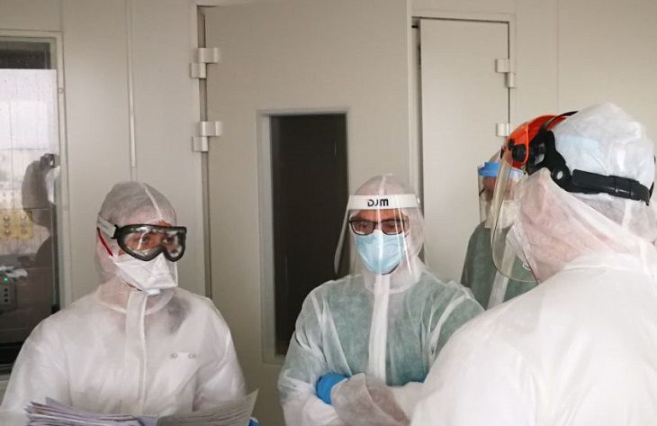 За сутки в Беларуси зарегистрировано 695 пациентов с коронавирусом врачи