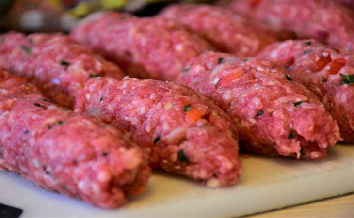 «Враг» фарша, который сушит котлеты: эту ошибку допускает почти каждая хозяйка «Враг» фарша, который сушит котлеты: эту ошибку допускает почти каждая хозяйка