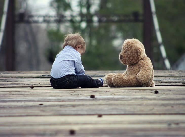 Психолог перечислила признаки депрессии у детей
