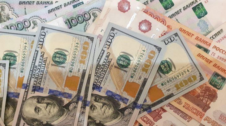 Доллар подешевел, а российский рубль совершил мощный рывок: как завершилась «валютная» неделя в Беларуси