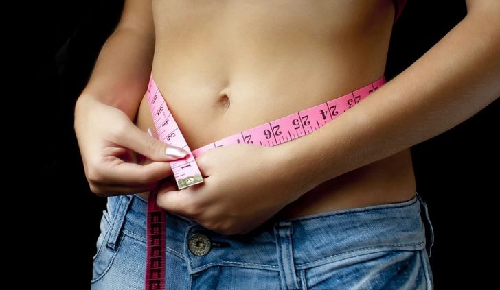 Диетолог объяснил, как похудеть без жестких ограничений