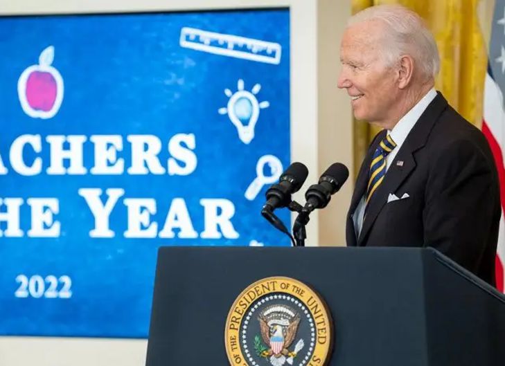 Президент США Джо Байден подписал закон о военной помощи Украине по ленд-лизу Байден