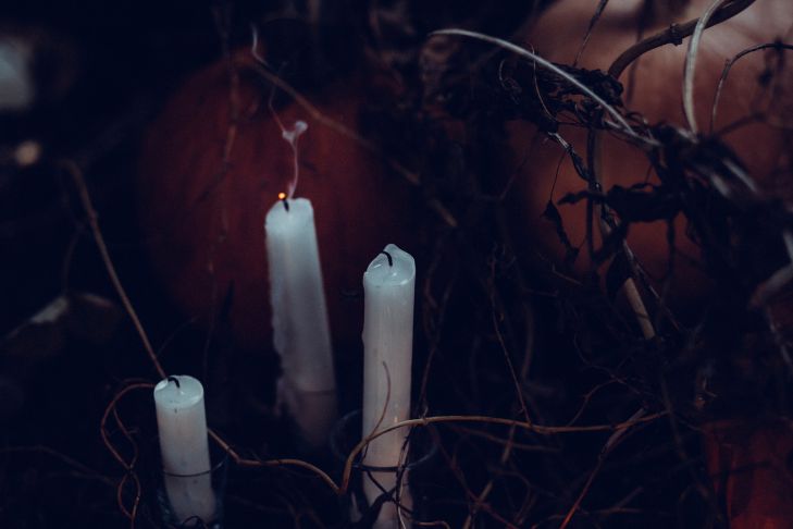 Привороты: на какие знаки зодиака не действуют свечи