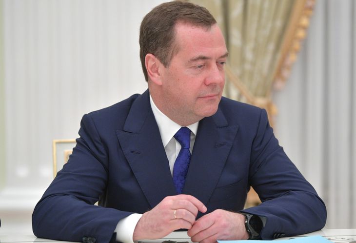 Медведев – о западных санкциях: они нас всех ненавидят, эта ненависть омерзительна Медведев