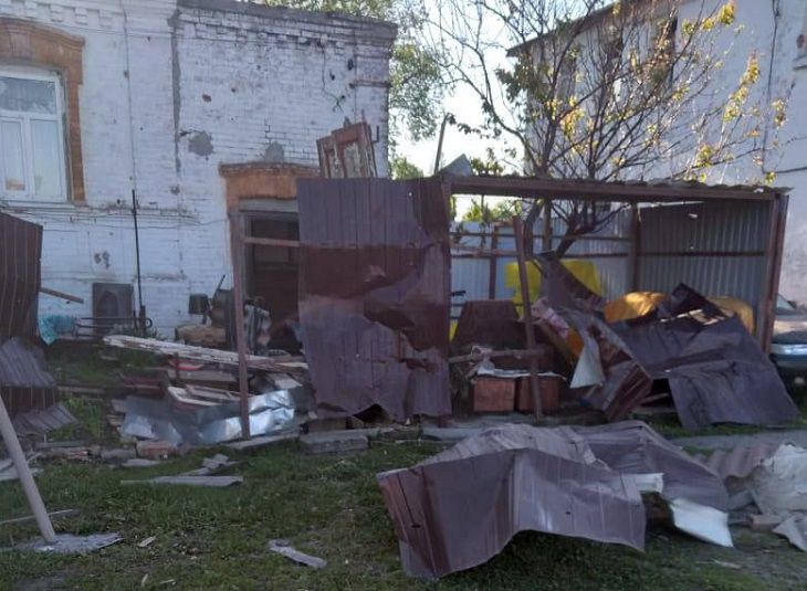 Человек погиб. Курский губернатор о последствиях обстрела Тёткино здание