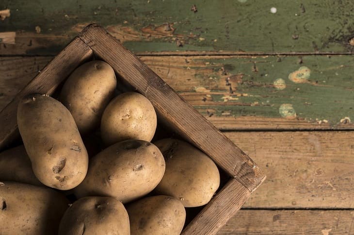 Как хранить картофель в погребе, чтобы он не прорастал весной: полезныйлайфхак: новости, картофель, картошка, хранение, лайфхаки, сад и огород