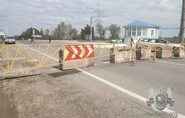Приднестровский телеканал сообщил о стрельбе на границе с Украиной блокпост