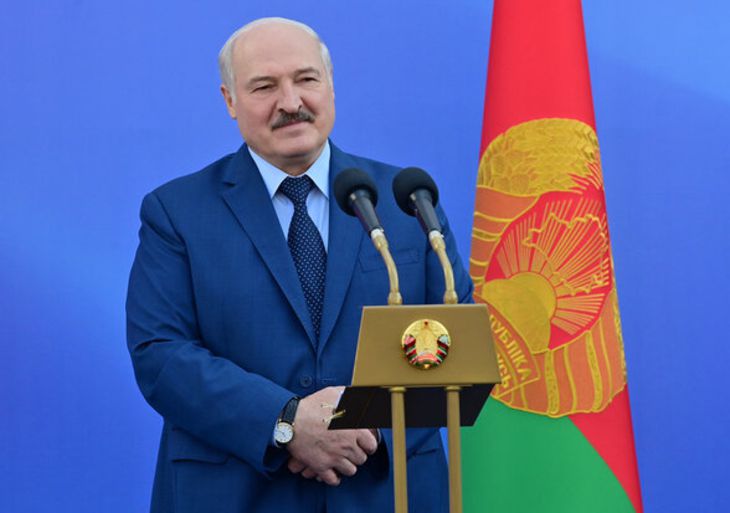 Лукашенко высказался о конфликте между Зеленским и украинскими военными Лукашенко