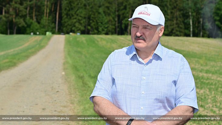 Лукашенко находится в России: что известно Лукашенко