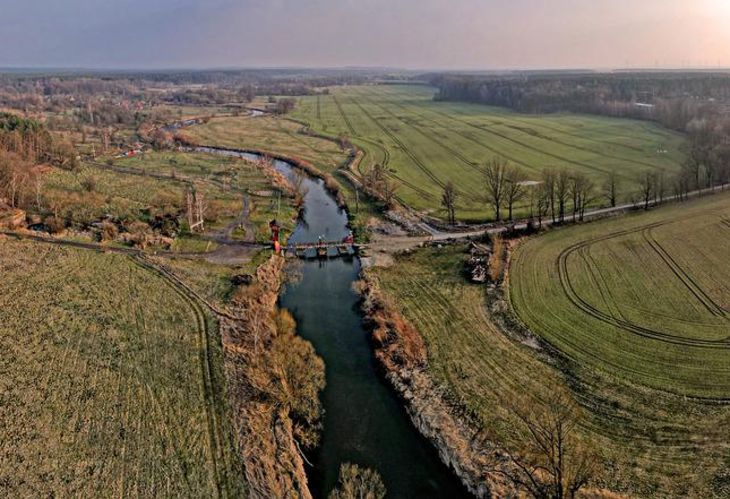 Польша запретит с 1 июля находиться ближе 200 метров от границы с Беларусью река