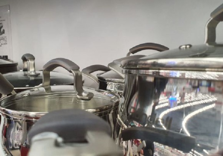 Как отмыть кастрюлю и сковороду от пригоревшей еды: 3 способа, которые не подведут Посуда