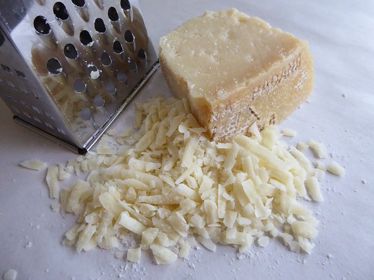 Терка и сыр