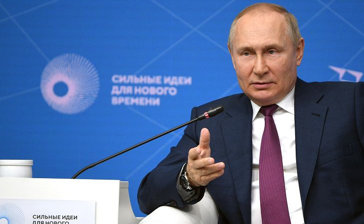 Путин поручил Шувалову найти 10 млрд рублей на оснащение школ в Беларуси