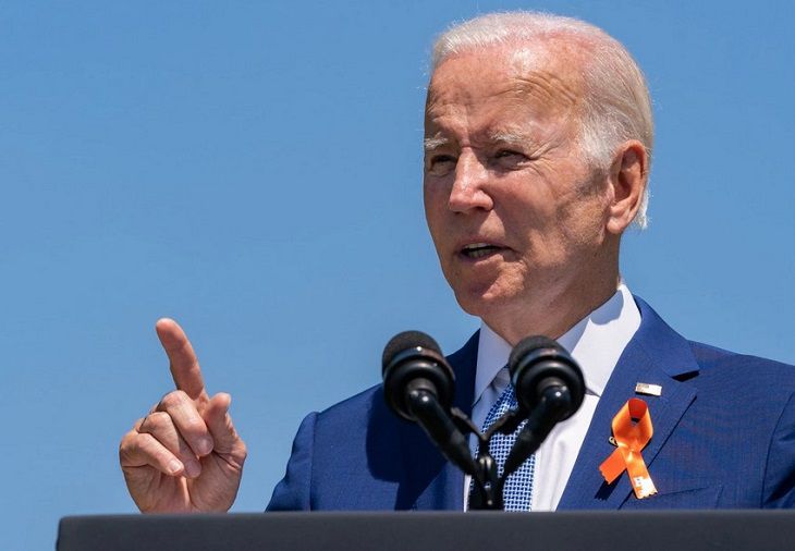 Байден заявил, что его поразило онкологическое заболевание Байден
