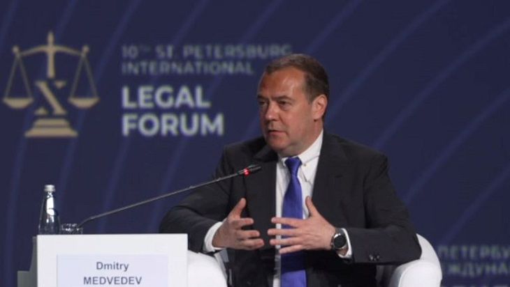 Медведев информирует: роман европейцев с украинцами завершается – их уже не хотят Медведев