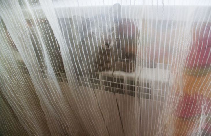 Как спасти пожелтевшие старые занавески: проверенный способ занавески