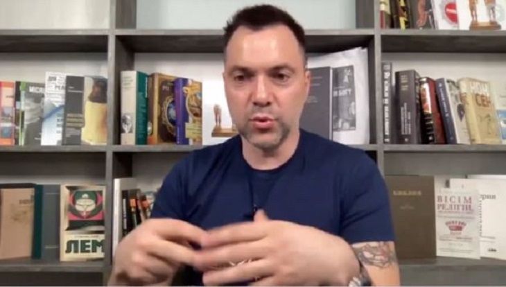 Слабость и глупость. Арестович осудил ненавидящих россиян украинцев Арестович