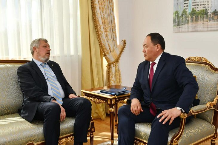 Казахстан выразил протест послу Украины из-за его высказывания о русских люди