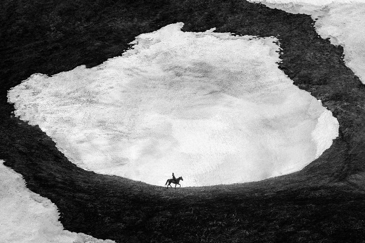 Российский фотограф Михаил Потапов выигрывает первое место в Великобритании фото