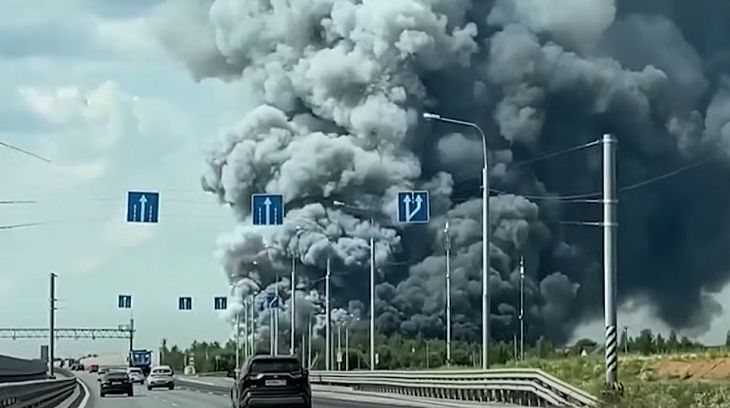 На складе Ozon в Подмосковье произошел крупный пожар пожар