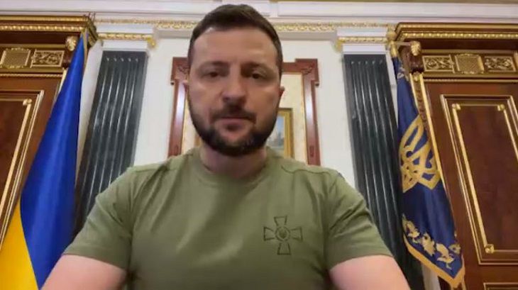 Зеленский требует запретить россиянам въезд во все западные страны Зеленский