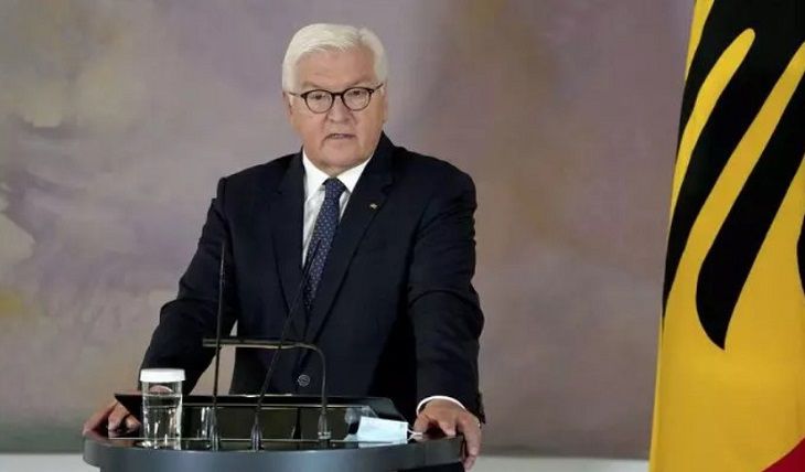 В Германии хотят, чтобы их президент встретился с Путиным Штайнмайер