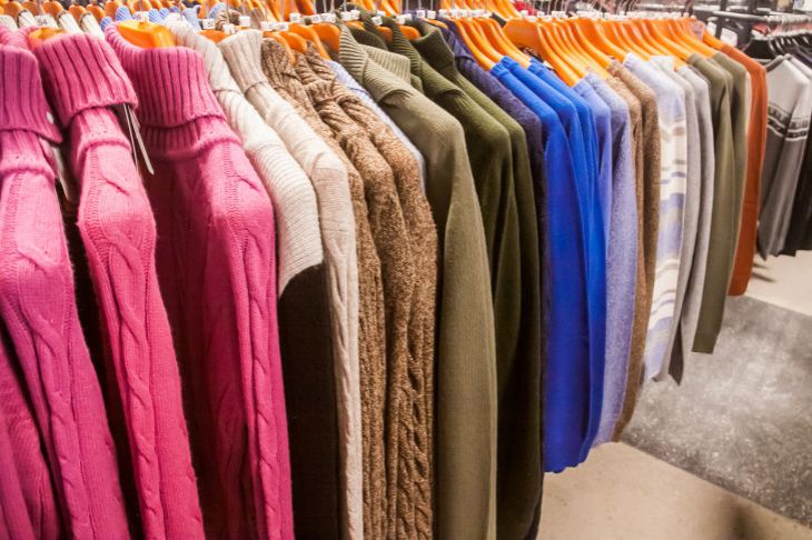 Как удалить катышки, если нет специальной машинки: старый советский трюк Одежда