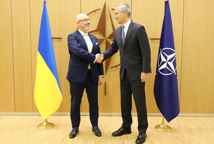 Министр обороны Украины заявил, что страна де-факто уже присоединилась к НАТО Алексей Резников