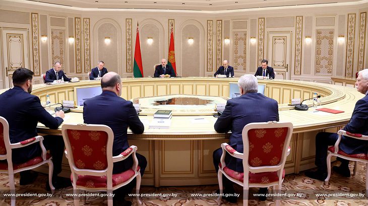 Лукашенко уведомил ростовского губернатора о желании по-новому взглянуть на сотрудничество Лукашенко