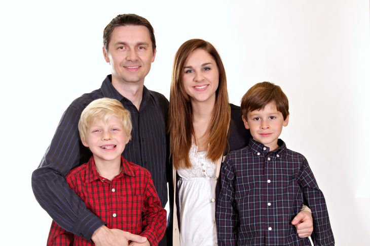 Каким знакам зодиака приходится решать проблемы всех родственников семья