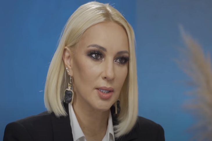 Лера Кудрявцева призналась, что у нее отнялась левая часть лица на ...