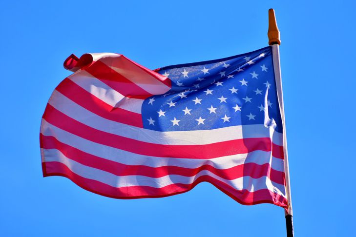 На Западе рассказали, как США удалось сыграть на страхе Европы перед Россией флаг