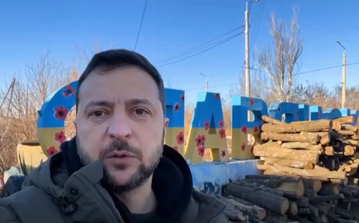 Зеленский приехал на передовую в Донбасс и посетил Славянск Владимир Зеленский