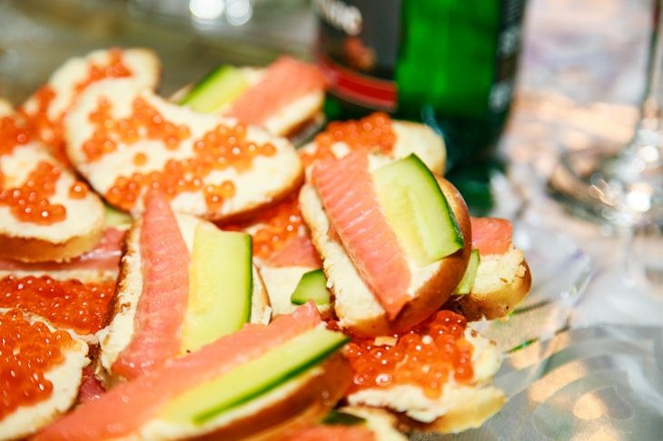 Рецепт простой намазки с пикантным вкусом: творожный сыр с ней не сравнится Бутерброды