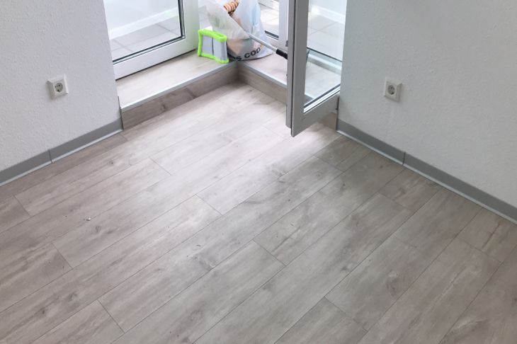 Как своими руками сделать эффективное средство для ухода за ламинатом и деревом Ламинат