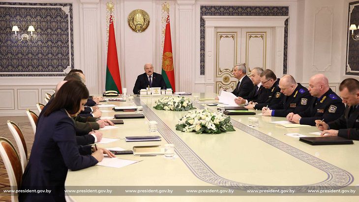 Лукашенко назвал тех, кому обратной дороги в Беларусь нет и не будет