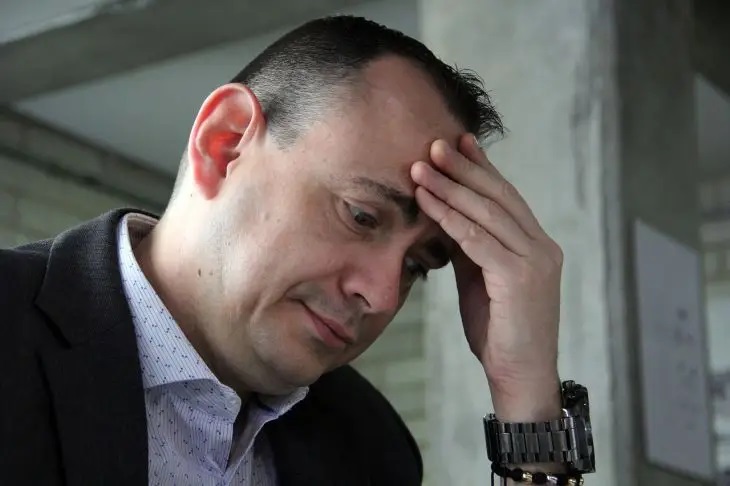 Невролог рассказала, у кого чаще всего возникают мигрени Мужчина