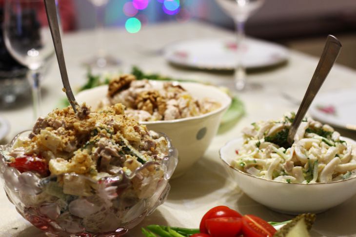 Салат с курицей и грецкими орехами: блюдо, которое точно станет вашим любимым Салаты