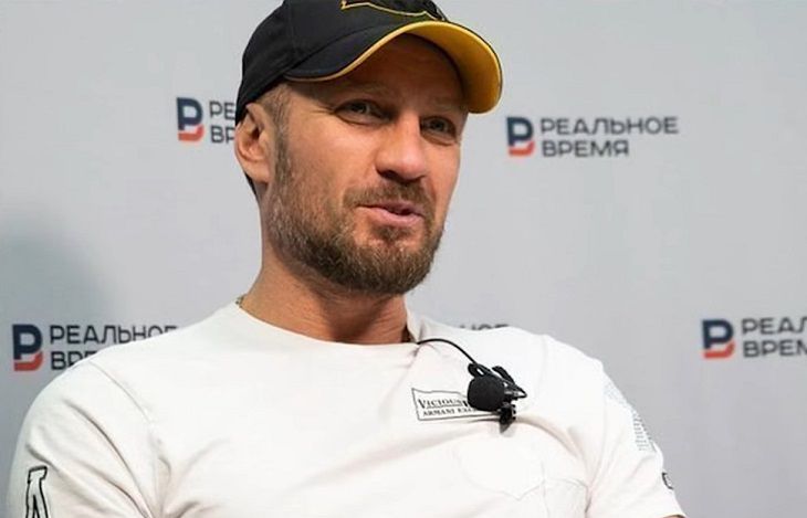 Роману Костомарову ампутировали кисти рук Костомаров