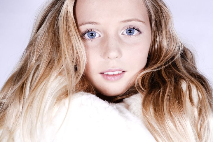 Каким детям по знаку зодиака родители будут запрещать все до середины марта 2023 года девочка