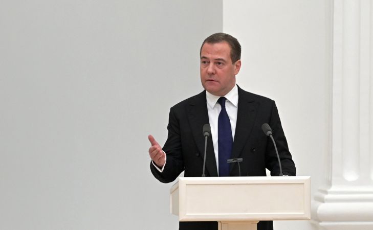«Уничтожьте тиранию Вашингтона!»: Медведев призвал американцев «вернуть себе страну»