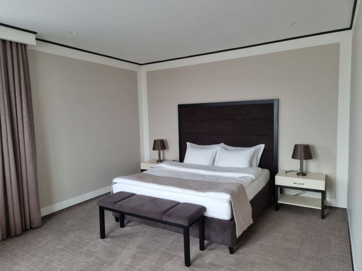 Спальня Кровать