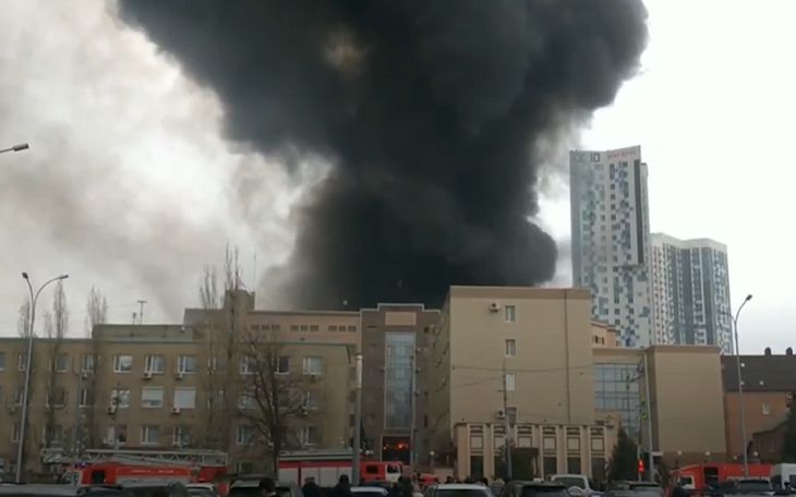 В Ростове-на-Дону произошел пожар в здании погрануправления ФСБ пожар