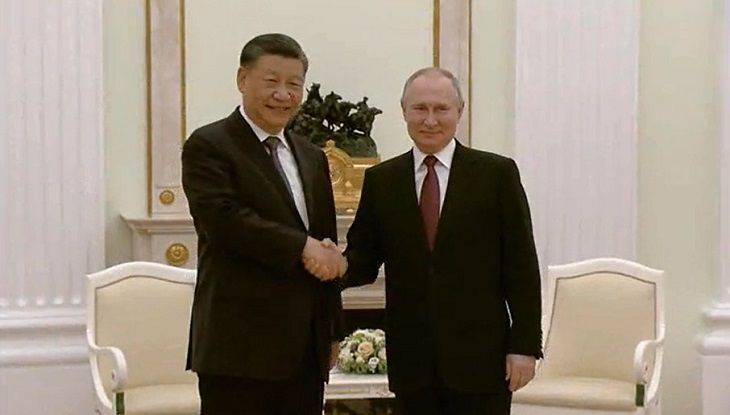 Объятия Путина и Си Цзиньпина могут подорвать авторитет США – Newsweek