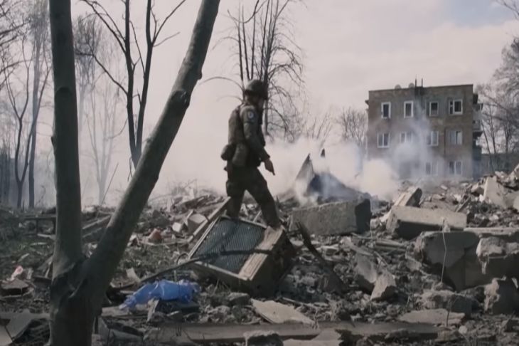 Названы украинские города, которые потеряет киевский режим после Артемовска Военнослужащий Руины