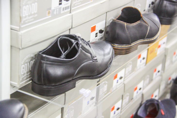 Что используют смекалистые хозяйки вместо крема для обуви: 3 эффективных средства Обувь