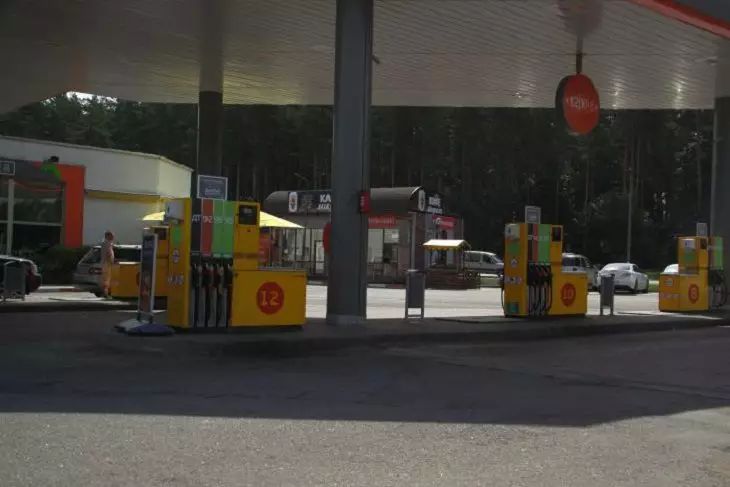 В Беларуси топливо на АЗС снова подешевеет с 25 апреля заправка